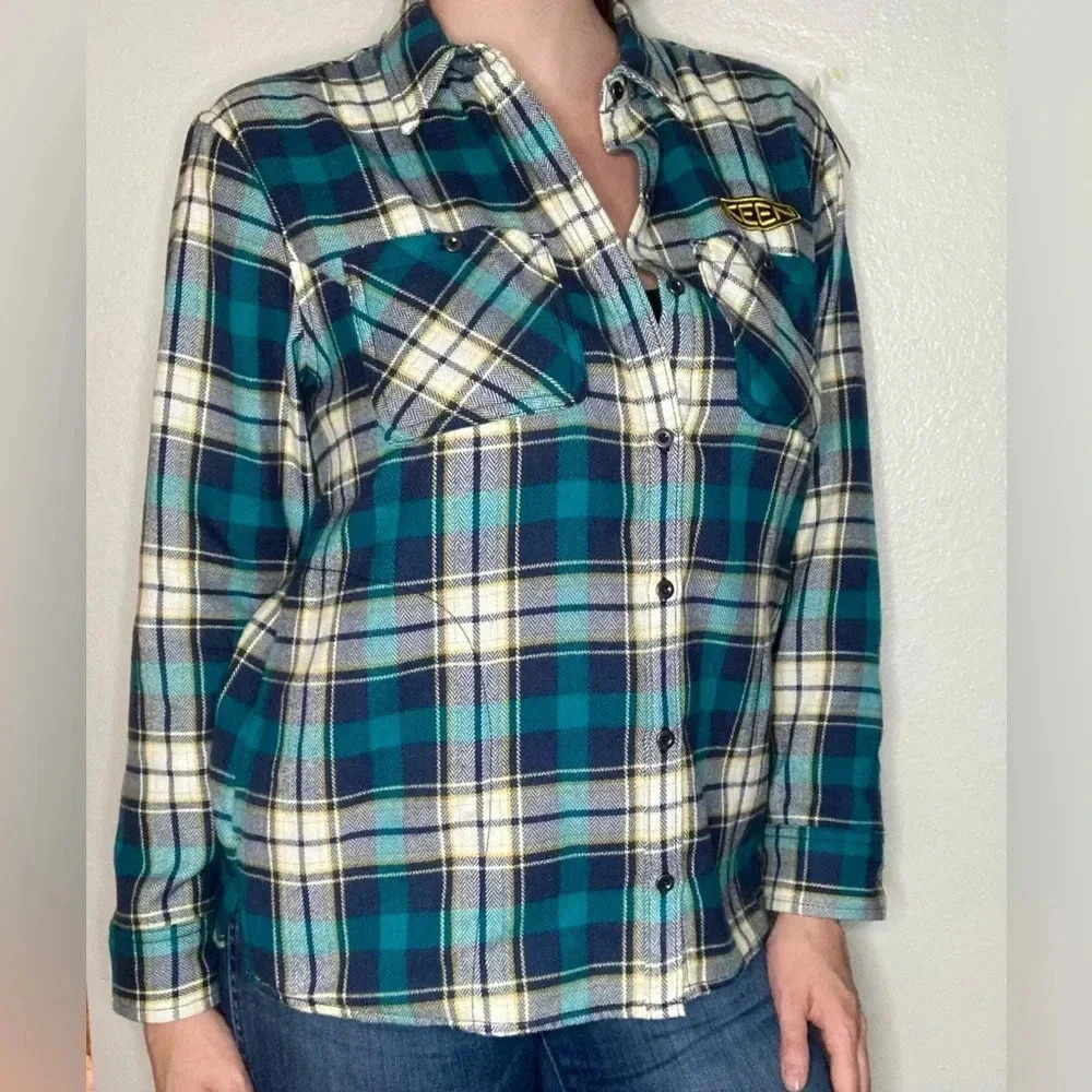 Outdoor Research Women’s Feedback Flannel Shirt NWOT Blue Green Plaid